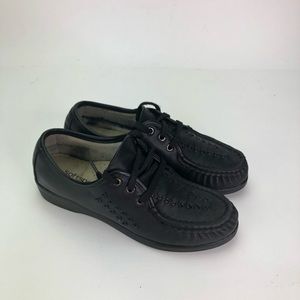 Soft spots Womens Size 7N Black leather lace up